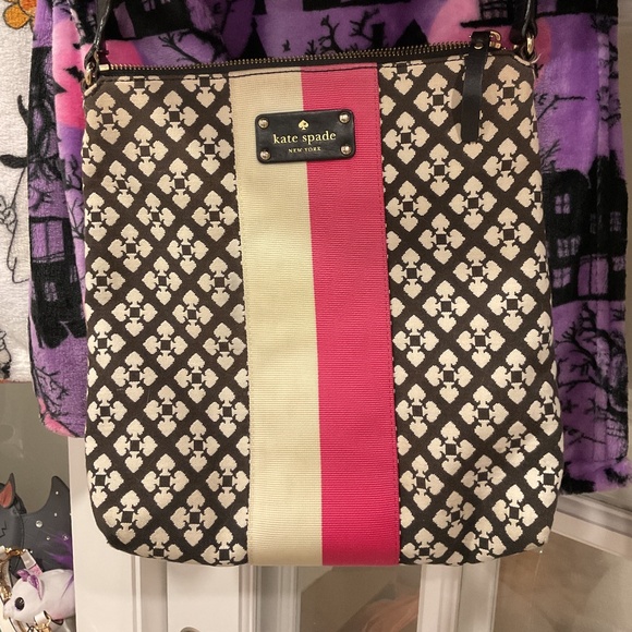 Kate Spade Black Flower Jacquard and Pink Stripe Crossbody Bag - Picture 1 of 12